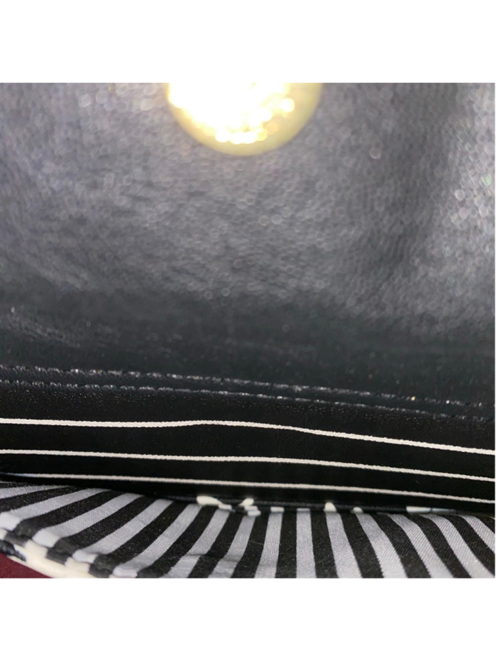Women's Betsey Johnson Love Betsey Daisy Black Stripe Zippered Wallet Clutch - Picture 4 of 6